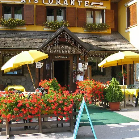 Szálloda Hotel Alleghe